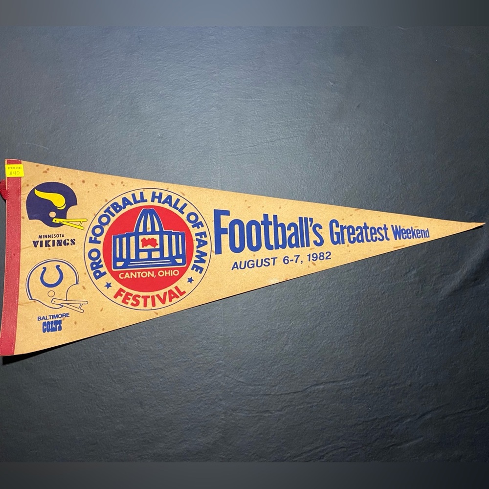 Vintage 80s Minnesota Vikings / Baltimore Colts Hall of Fame Game Sports Pennant